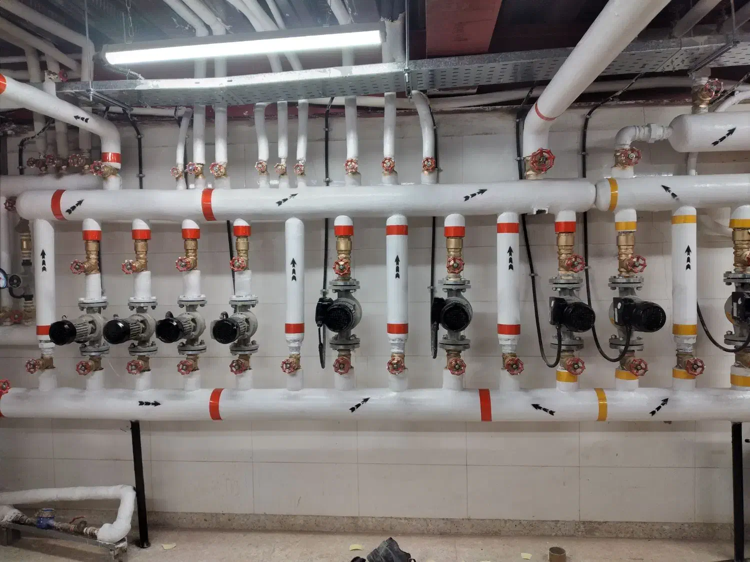 اجرای لوله کشی عایق کاری و....|خدمات پیشه و مهارت|تهران, پاسداران|دیوار