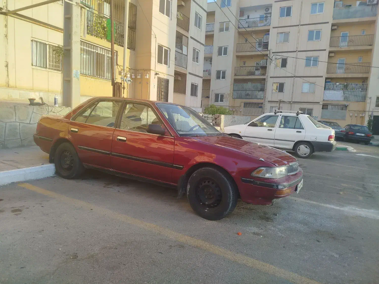 تویوتا کرونا 92 ای ایکس|خودرو سواری و وانت|پرند, فاز ۴|دیوار