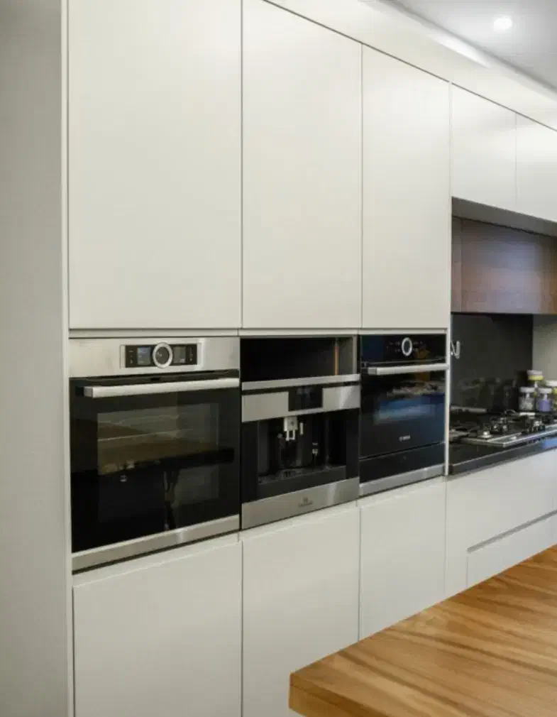 بازسازی ،نقاشی،کابینت،تاسیسات،ام دی اف انواع رنگ|خدمات پیشه و مهارت|شیراز, باغ تخت|دیوار