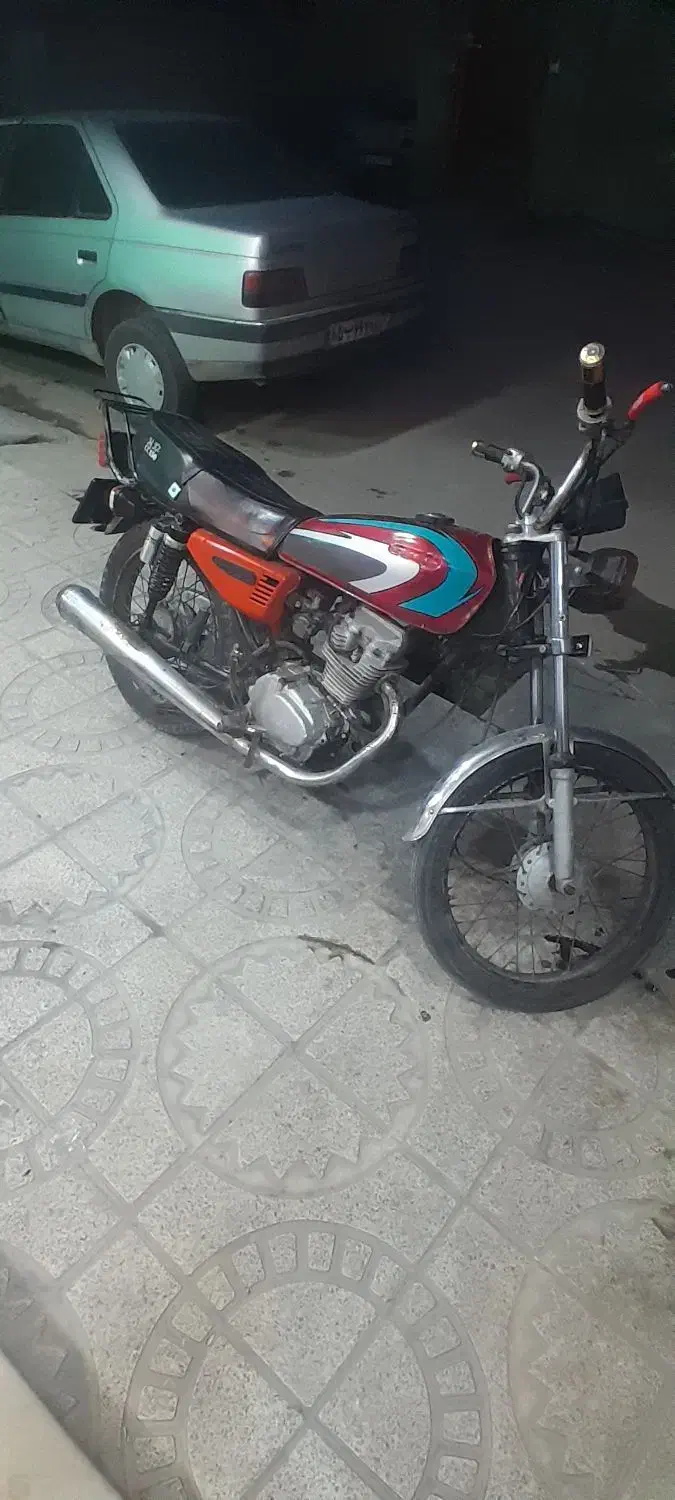 موتور 83 سالم|موتورسیکلت|بروجرد, |دیوار