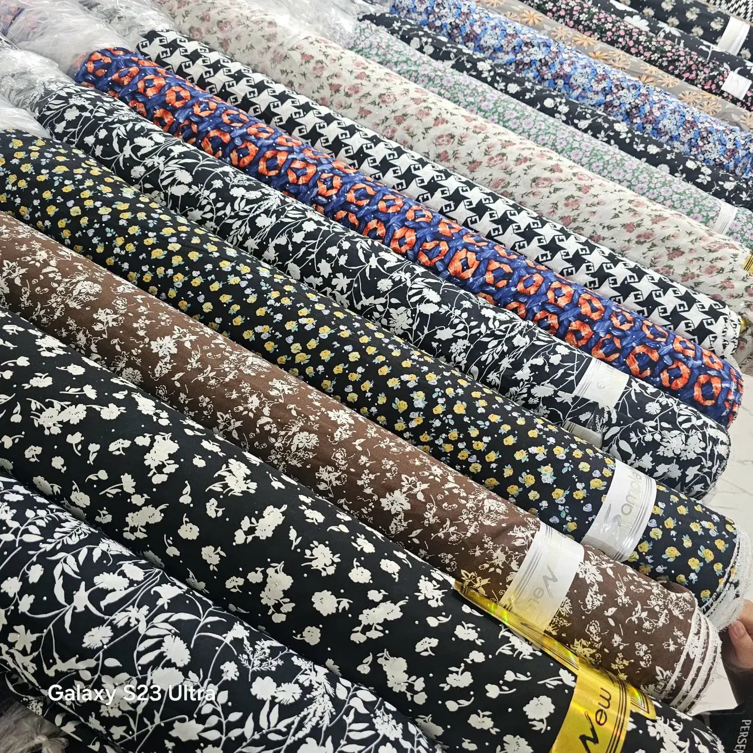 پارچه طرح دار مناسب روز زن|لباس|دلوار, |دیوار