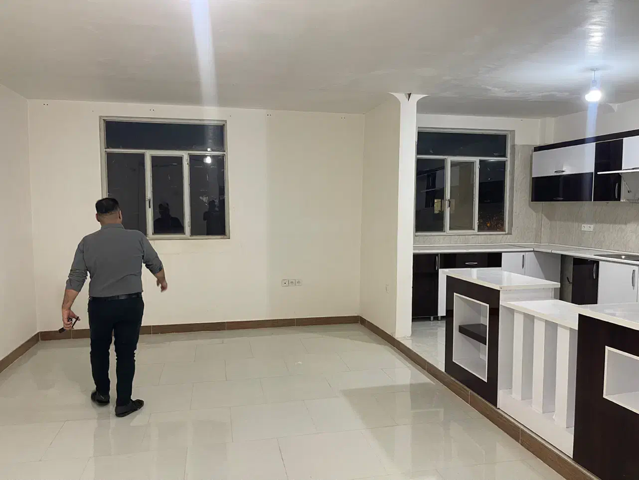 اجاره آپارتمان ۹۵ متری ۲ خوابه طبقه ۱ شیک و تمیز|اجارهٔ آپارتمان|کاشمر, |دیوار