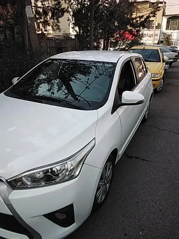 تویوتا یاریس هاچبک مدل ۲۰۱۶|خودرو سواری و وانت|تهران, قیطریه|دیوار