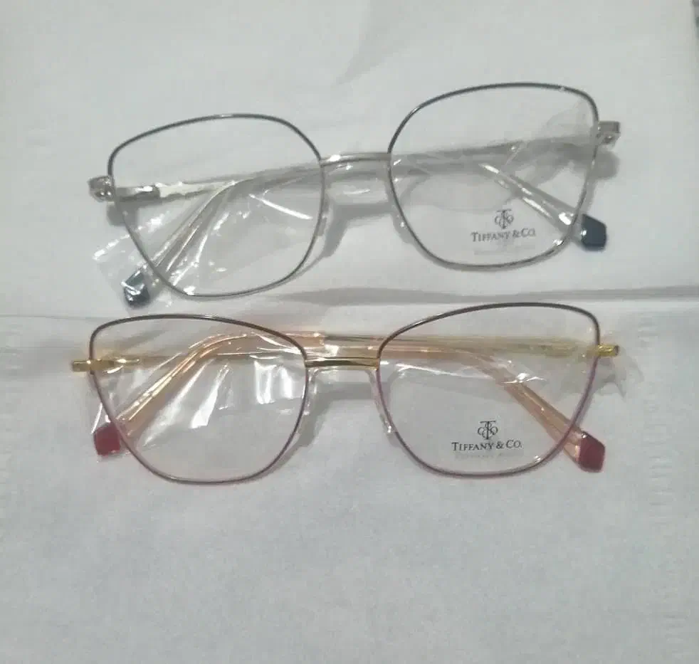 تعدادی عینک فرم طبی 130عدد جمله ای به فروش میرسد|عمده‌فروشی|شیراز, شهرک مهدی‌آباد|دیوار