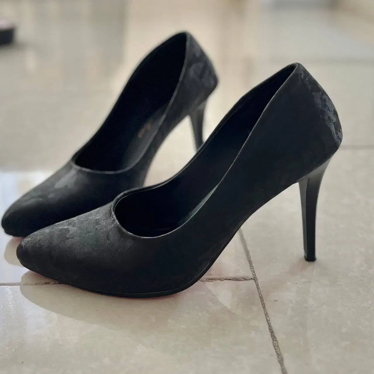 کفش مجلسی|کیف، کفش، کمربند|زنجان, |دیوار