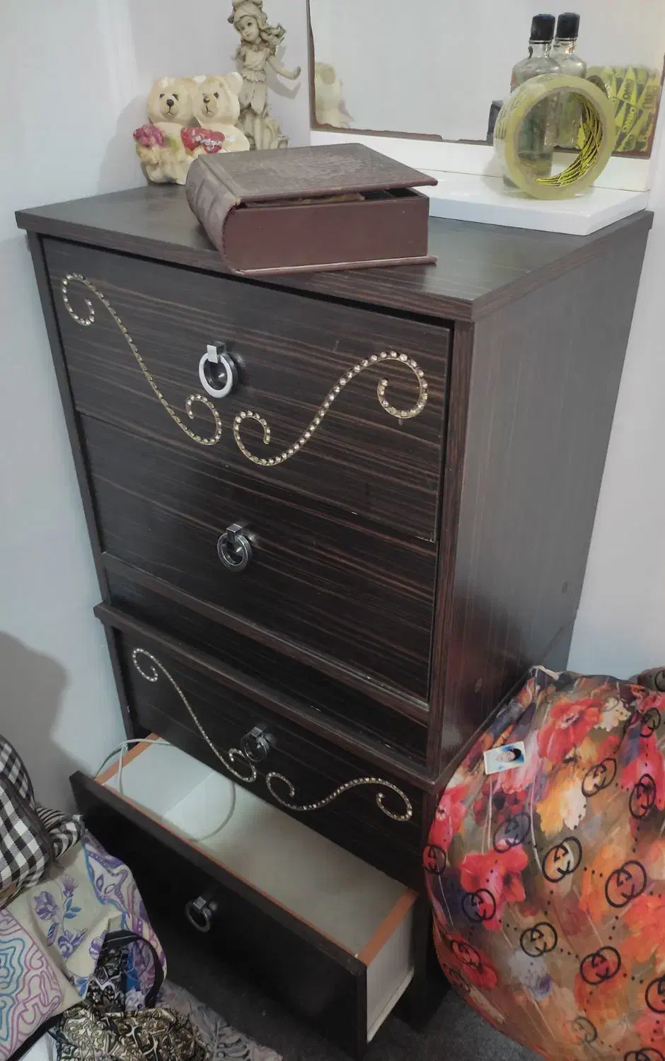 چند قلم جنس نو و در حد نو|بوفه، ویترین، کنسول|کاشان, یحیی آباد|دیوار