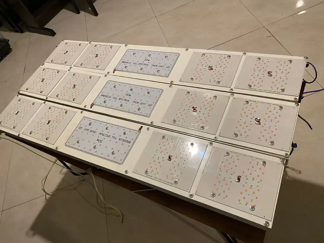 ۳ عدد لامپ حرفه ای و تخصصی رشد گیاه کشت ایندور|لامپ و چراغ|تهران, سازمان برنامه جنوبی|دیوار