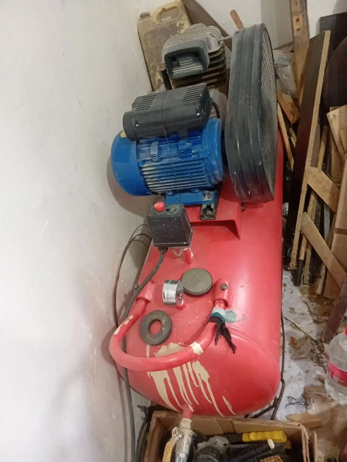 ابزار|ابزارآلات|جیرفت, |دیوار