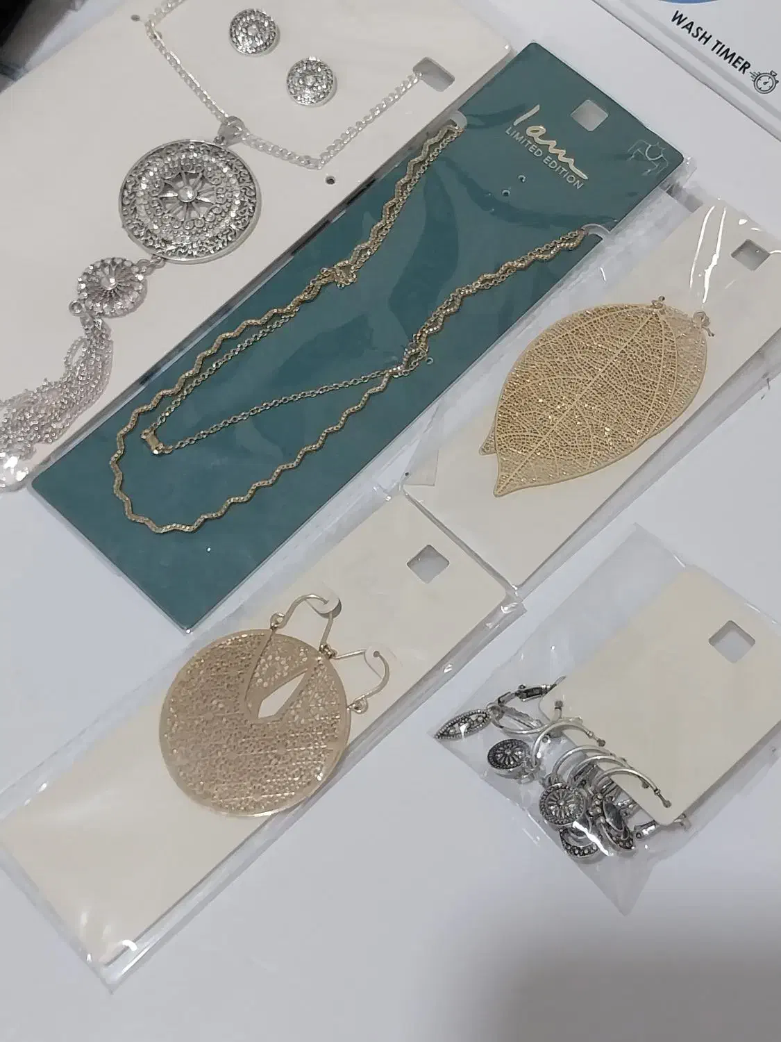 گوشواره و گردنبند شیک سربندر|جواهرات|بندر ماهشهر, |دیوار