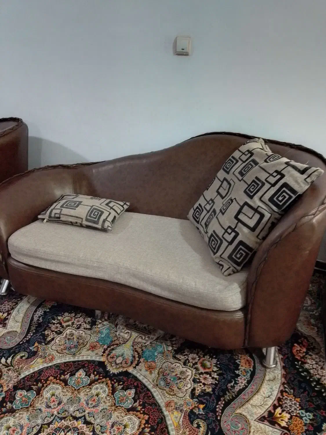 مبل هفت نفره در حد نو|مبلمان خانگی و میز عسلی|شهریار, شهرک بهاران (ویره)|دیوار