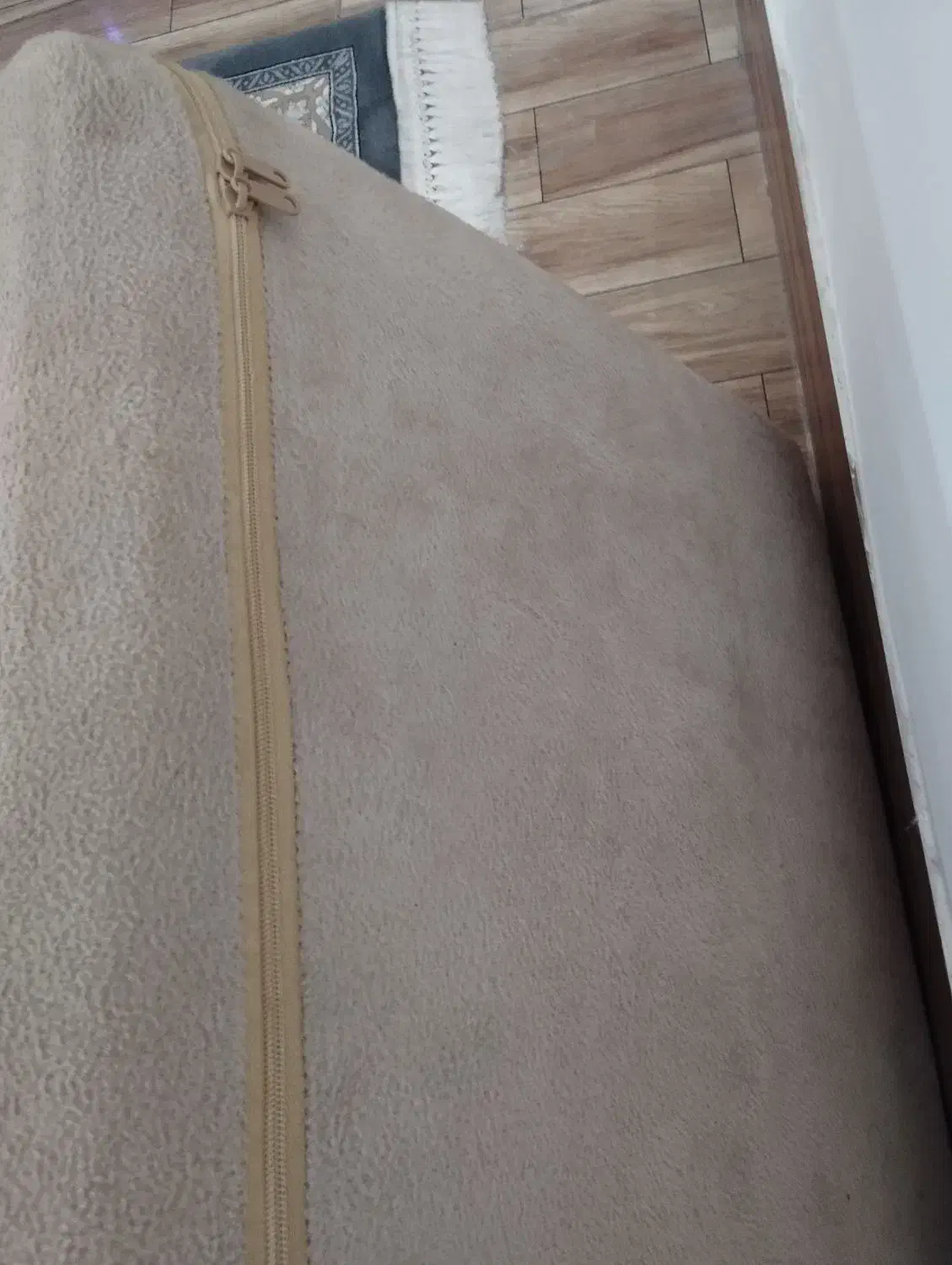 ۲عدد پشتی فرشی ۷۰۰ شانه|پشتی|دورود, |دیوار