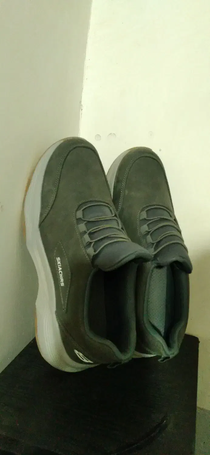 یه جفت کفش اسپرت خارجی|کیف، کفش، کمربند|زابل, |دیوار