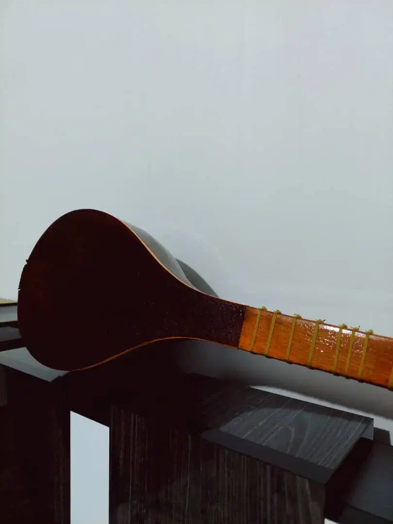 سه تار (نیاز به تعمیر)|سازهای سنتی|صباشهر, |دیوار