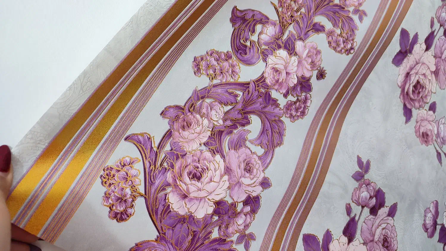 سفره طلاکوب|سفره، حوله، دستمال آشپزخانه|کاشان, شهرک خاتم الانبیا (مسکن ملی کاشان)|دیوار