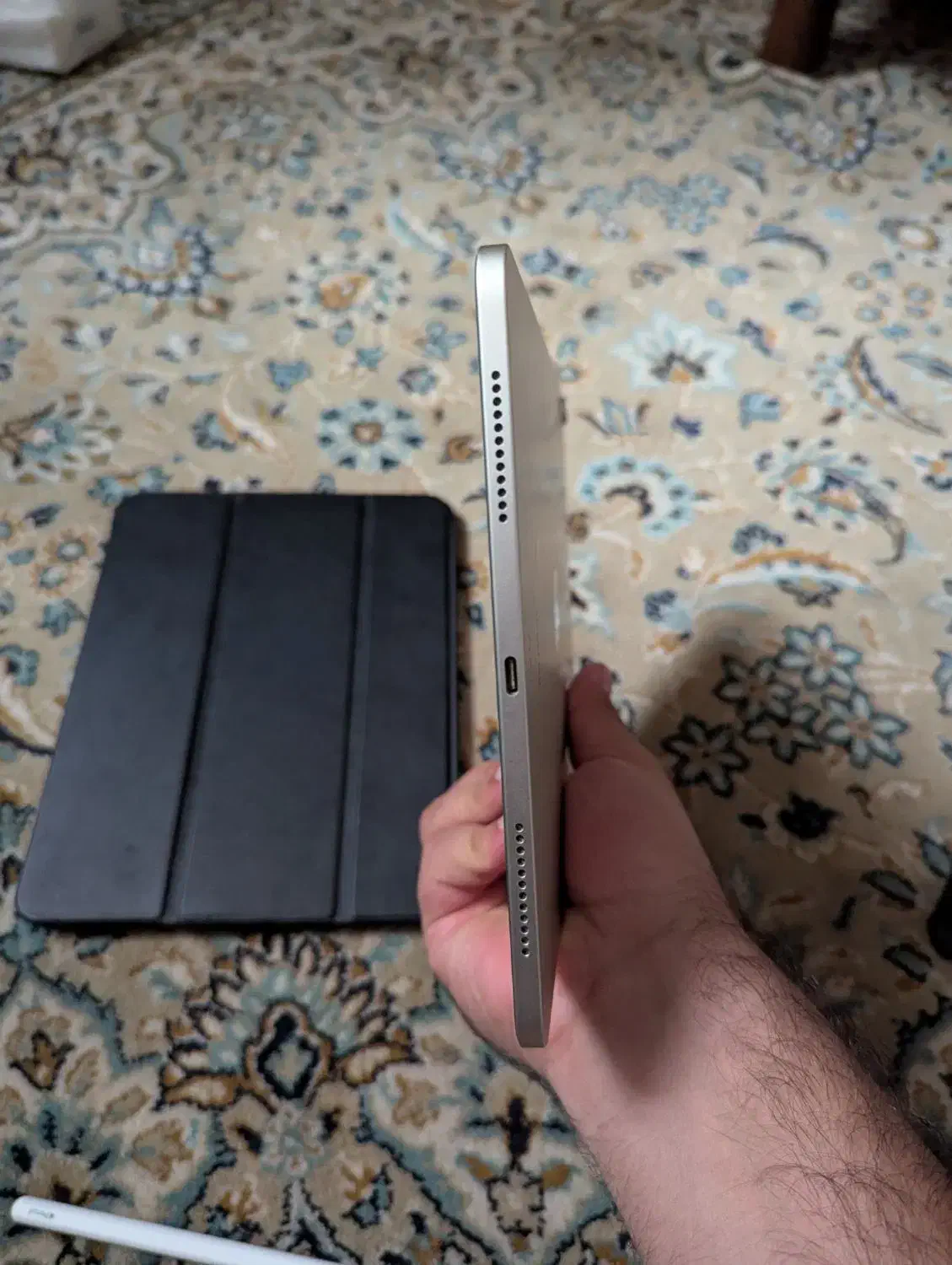 آیپد ایر ۵ به همراه قلم و دوعدد کیفIpad Air 5th|تبلت|اصفهان, گلزار|دیوار