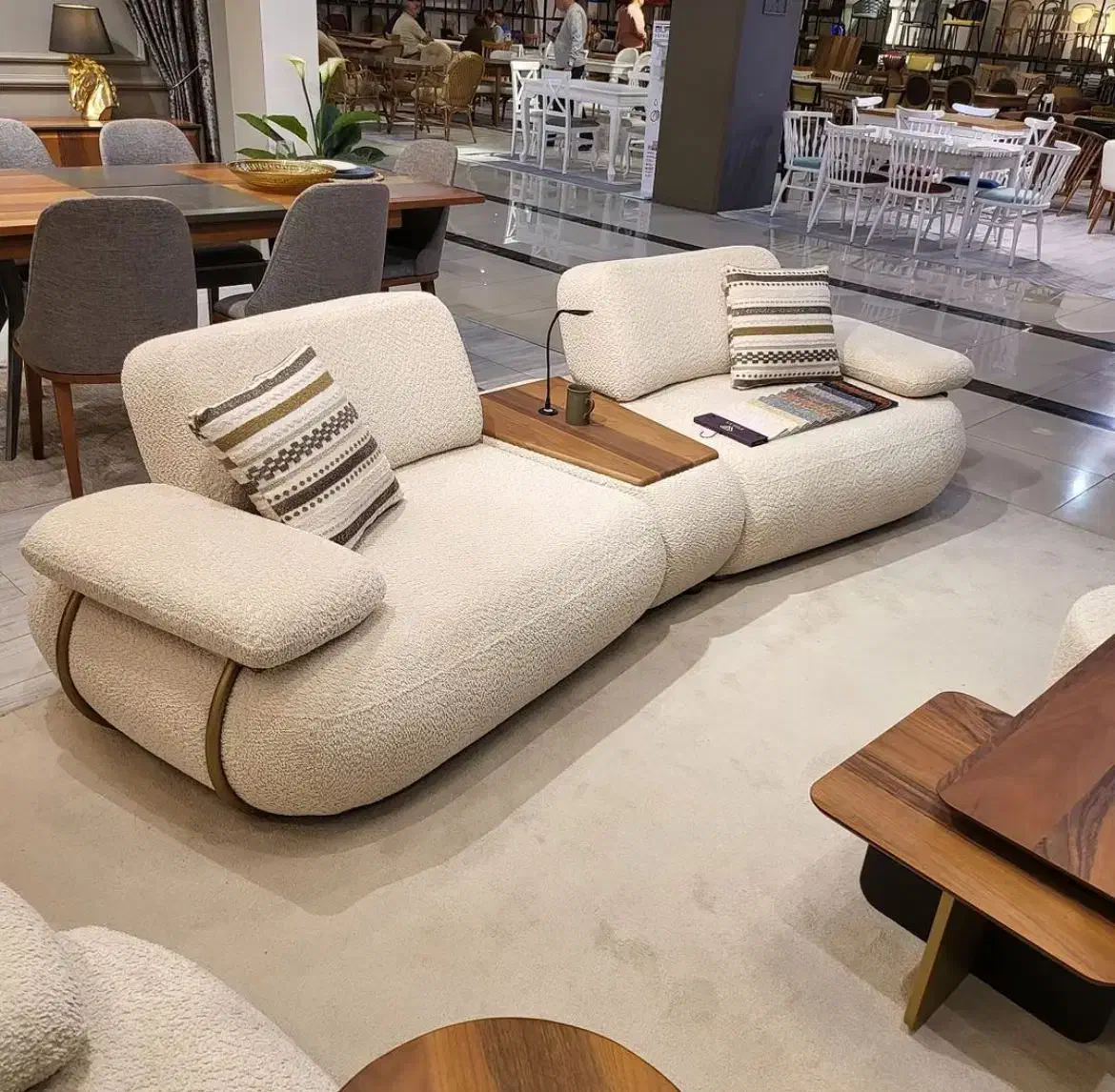 فروش مبل دست دوم|مبلمان خانگی و میز عسلی|جیرفت, |دیوار