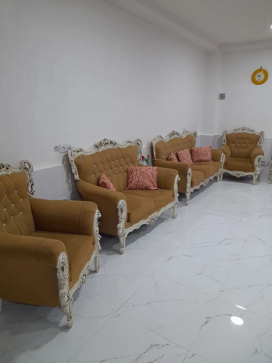 مبل سلطنتی|مبلمان خانگی و میز عسلی|کلاله, |دیوار