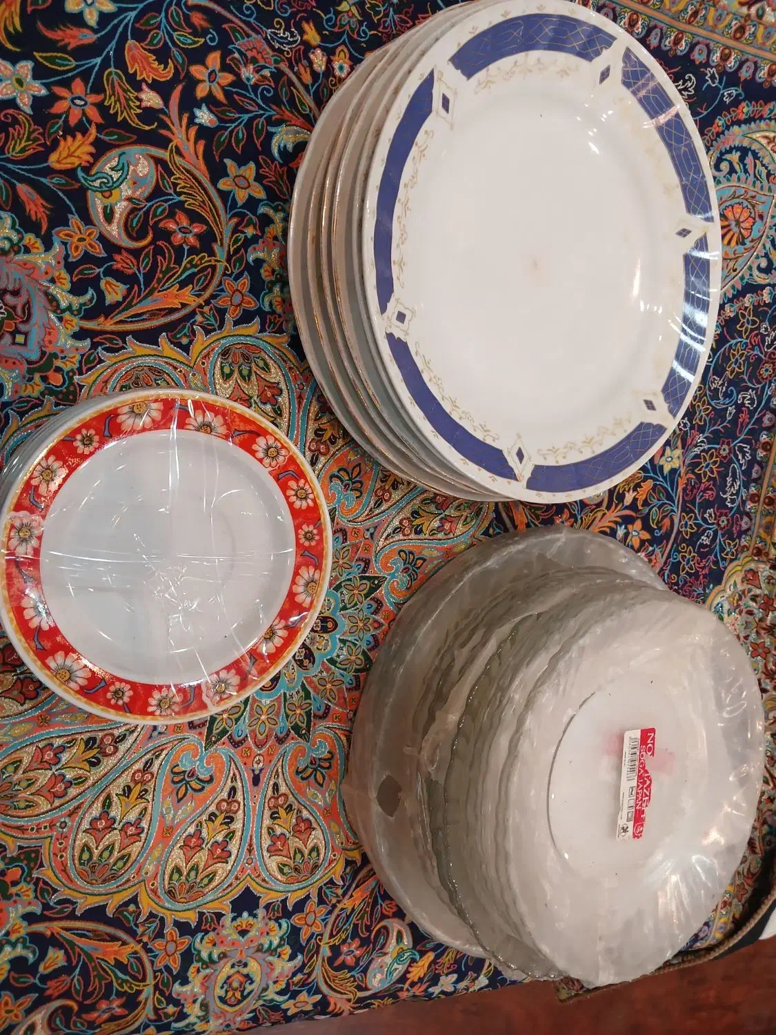 حراج بلور ایرانی و سوگا|ظروف سرو و پذیرایی|شیراز, شهرک سراج|دیوار