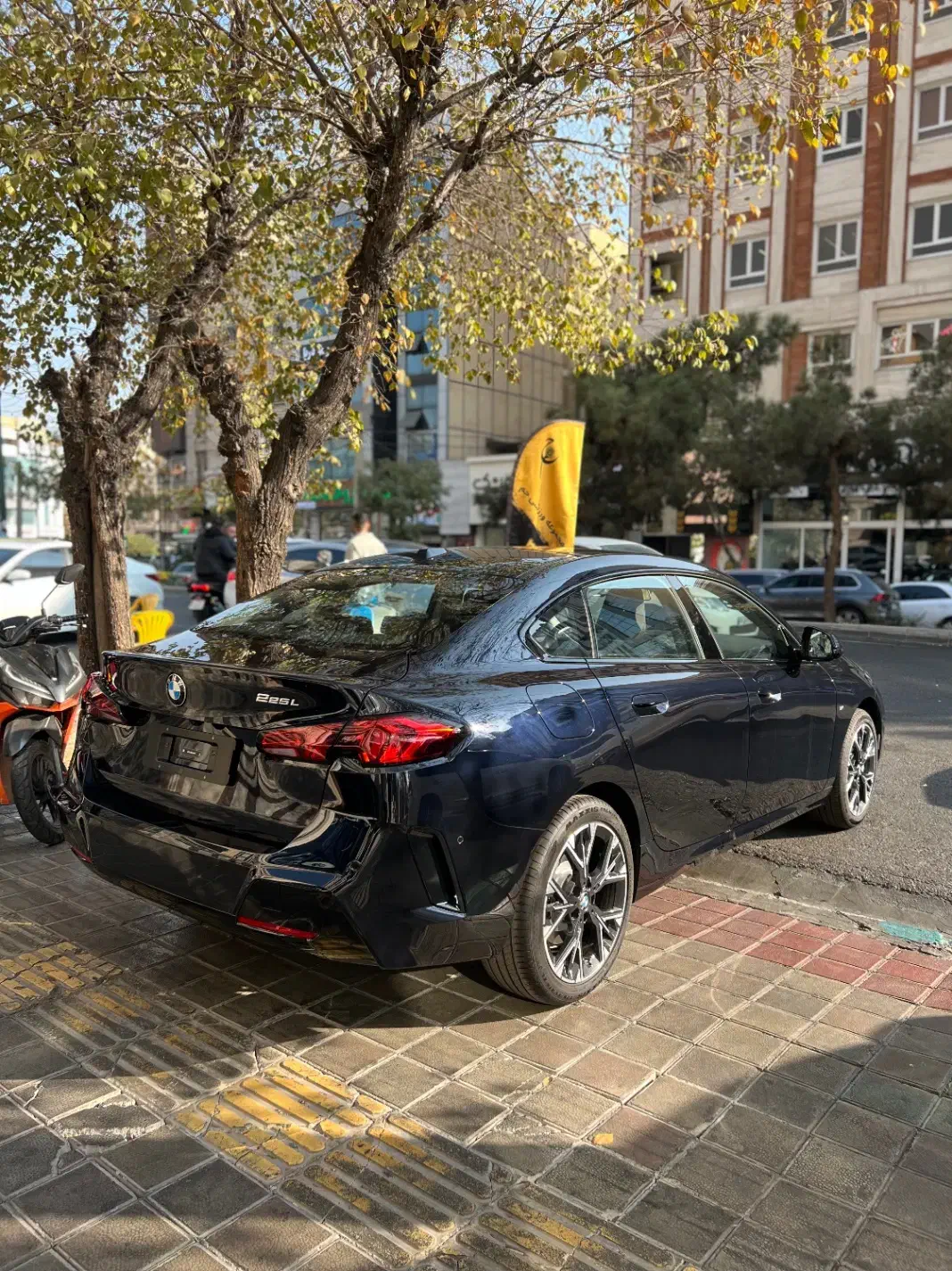 ب ام و ۲۲۵|خودرو سواری و وانت|تهران, سعادت‌آباد|دیوار