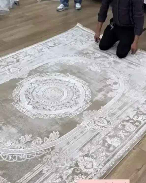 فرش۶ متری گل برجسته آکبند نو نو|فرش|بروجرد, |دیوار