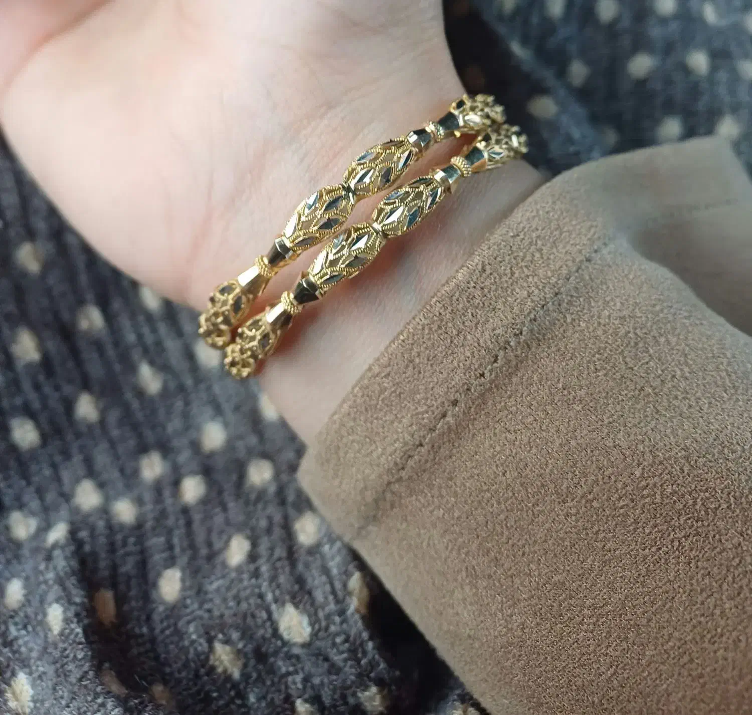 مقداری طلا|جواهرات|دورود, |دیوار