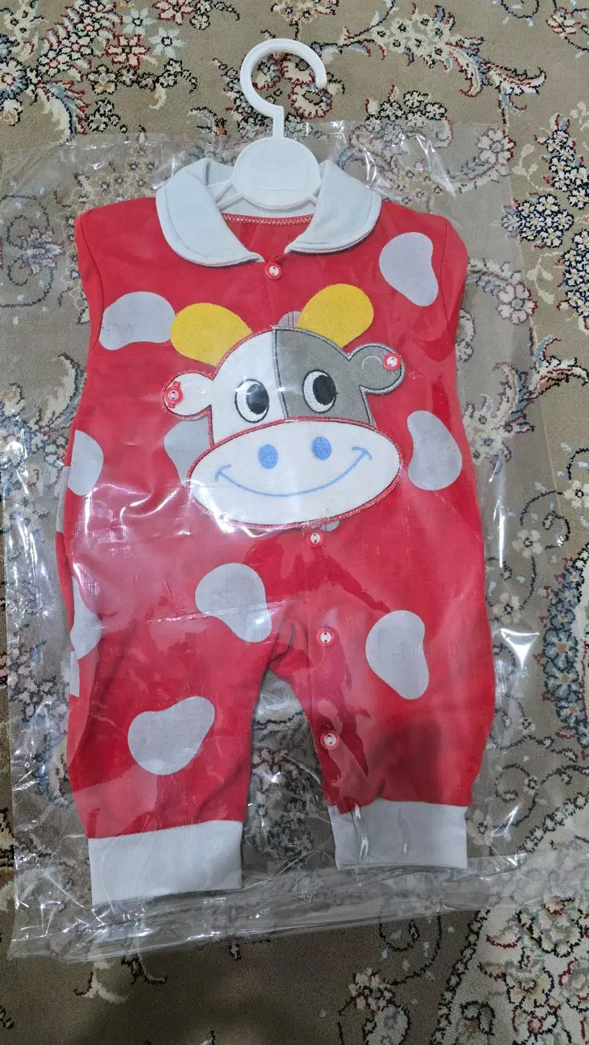 لباس نوزادی وبچگانه کاپشن بچگانه پاییزه لباس یلدای|کفش و لباس بچه|خمینی‌شهر, |دیوار