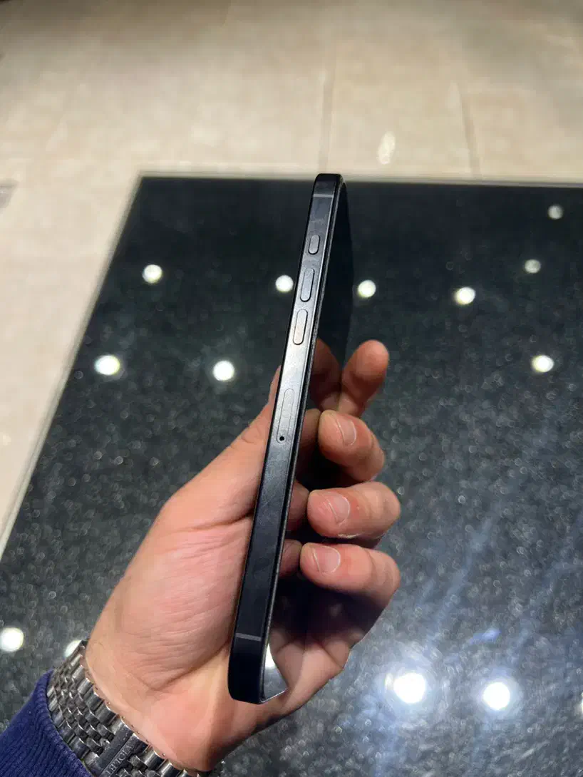 آیفون 16 پرو مکس ۲۵۶ گیگ|موبایل|رشت, چمارسرا|دیوار