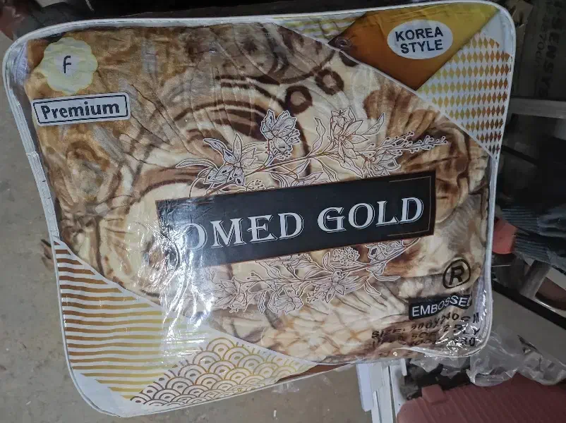 پتو خارجی برند omed gold|رختخواب، بالش، پتو|تهران, پارک شهر|دیوار