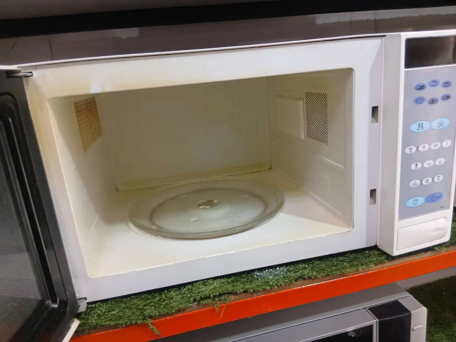 مایکروویو ۳۸ لیتری سامسونگ کره سایزبزرگ|اجاق گاز و لوازم برقی پختوپز|تهران, نعمتآباد|دیوار