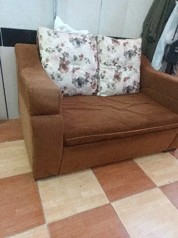 مبل یکی دونفره وسه نفره|مبلمان خانگی و میز عسلی|اهر, |دیوار