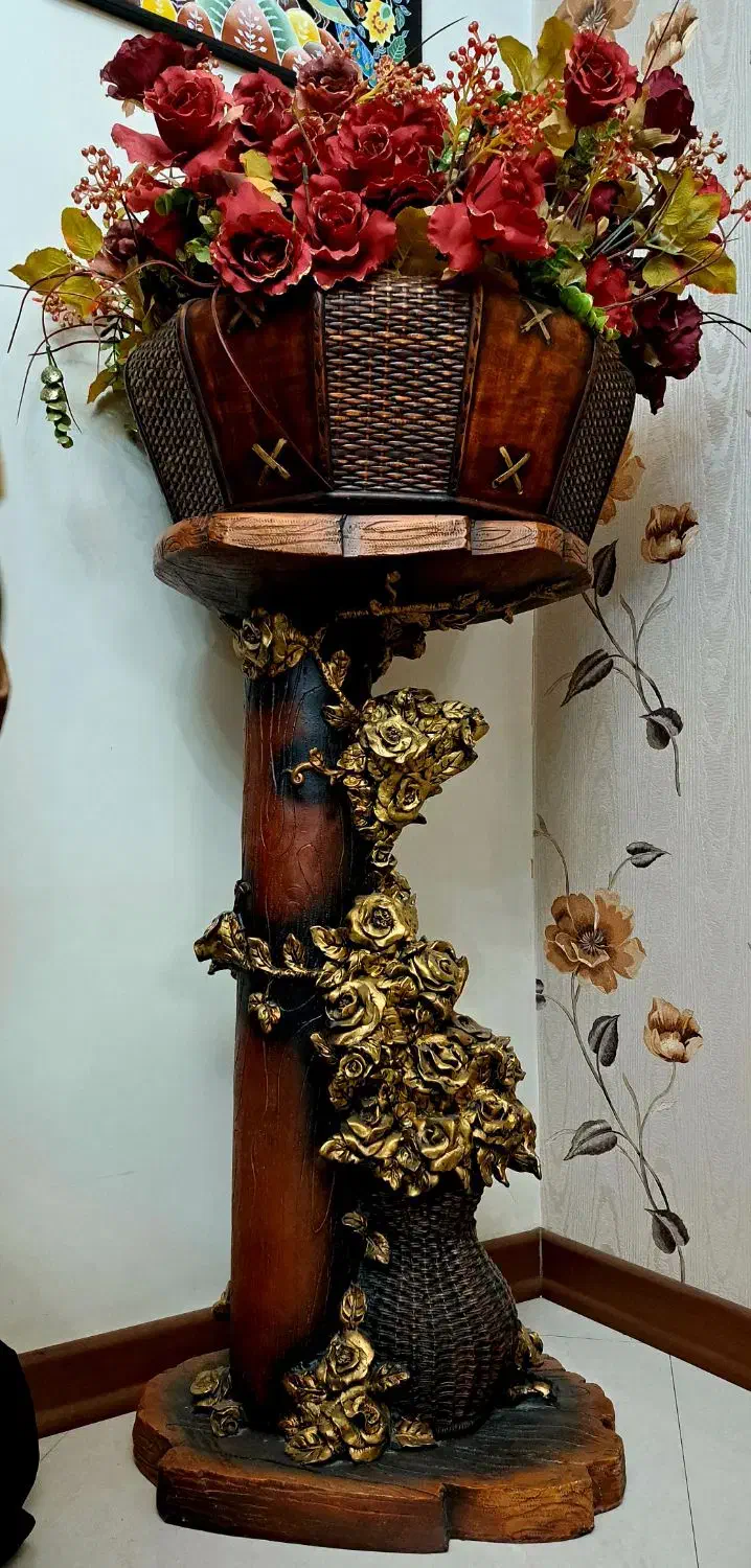 گلدان گل، گل مصنوعی، با پایه|گل مصنوعی|تهران, عباسآباد|دیوار