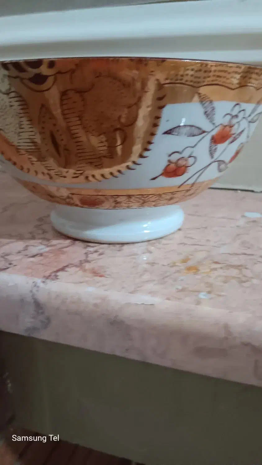 ظرف عتیقه|کلکسیون اشیاء عتیقه|صدرا-فارس, فاز ۱|دیوار