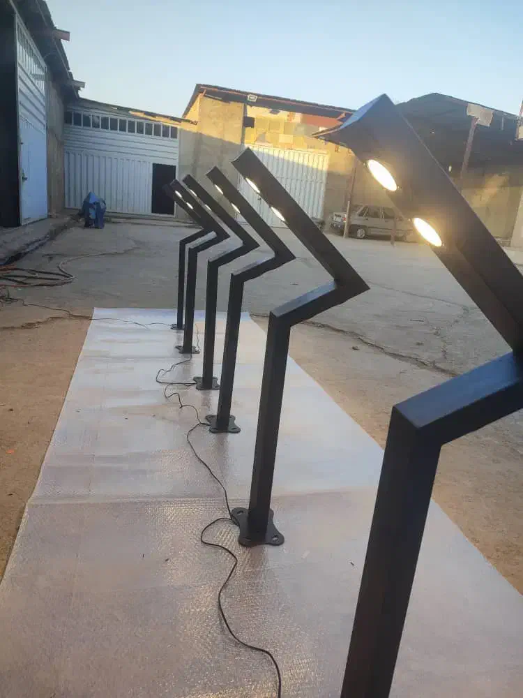 پایه چراغ ونوس دو طرفه|لامپ و چراغ|شیراز, وصال|دیوار