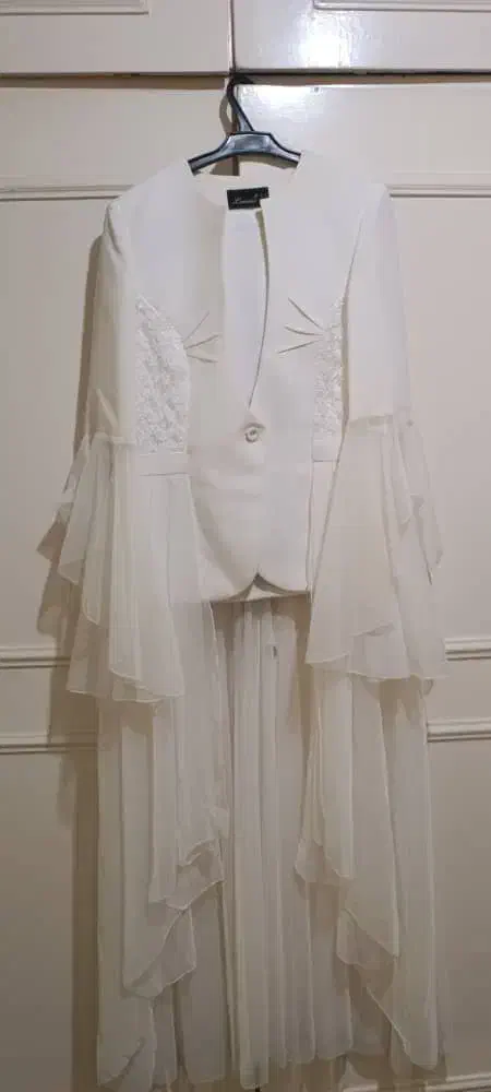 لباس مجلسی|لباس|کرج, چمران|دیوار