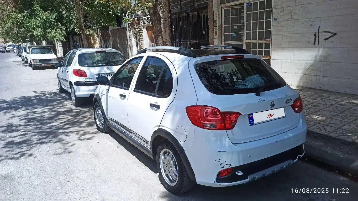 کوییک سفید مشکی مدل 1400 بی رنگ|خودرو سواری و وانت|مشهد, نوید|دیوار
