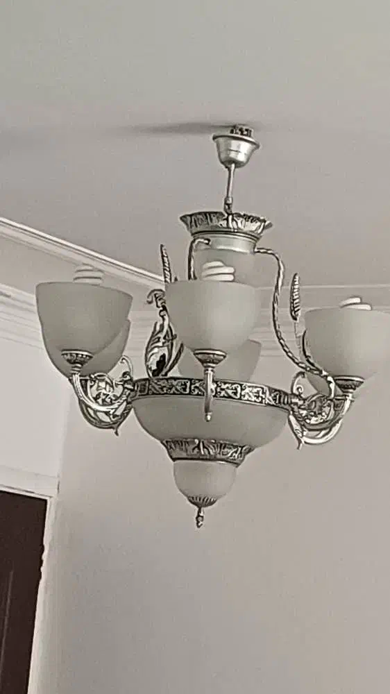 فروش لوستر ۶ شاخه فلزی تمیز و درحد نو|لوستر و چراغ آویز|گرگان, |دیوار