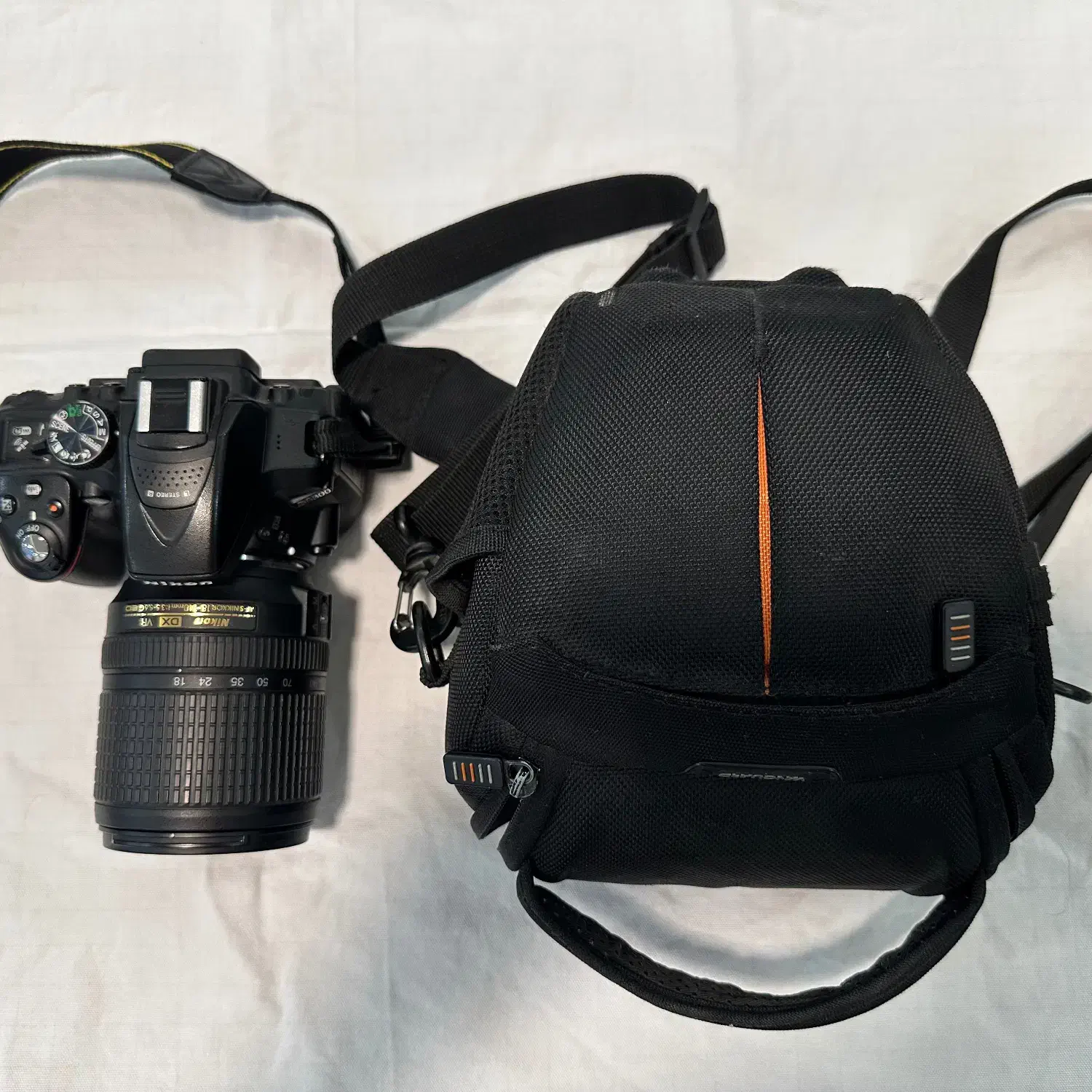 دوربین نیکون D5300 با لنز ۱۸-۱۴۰ کارتن و متعلقات|دوربین عکاسی و فیلمبرداری|سقز, |دیوار