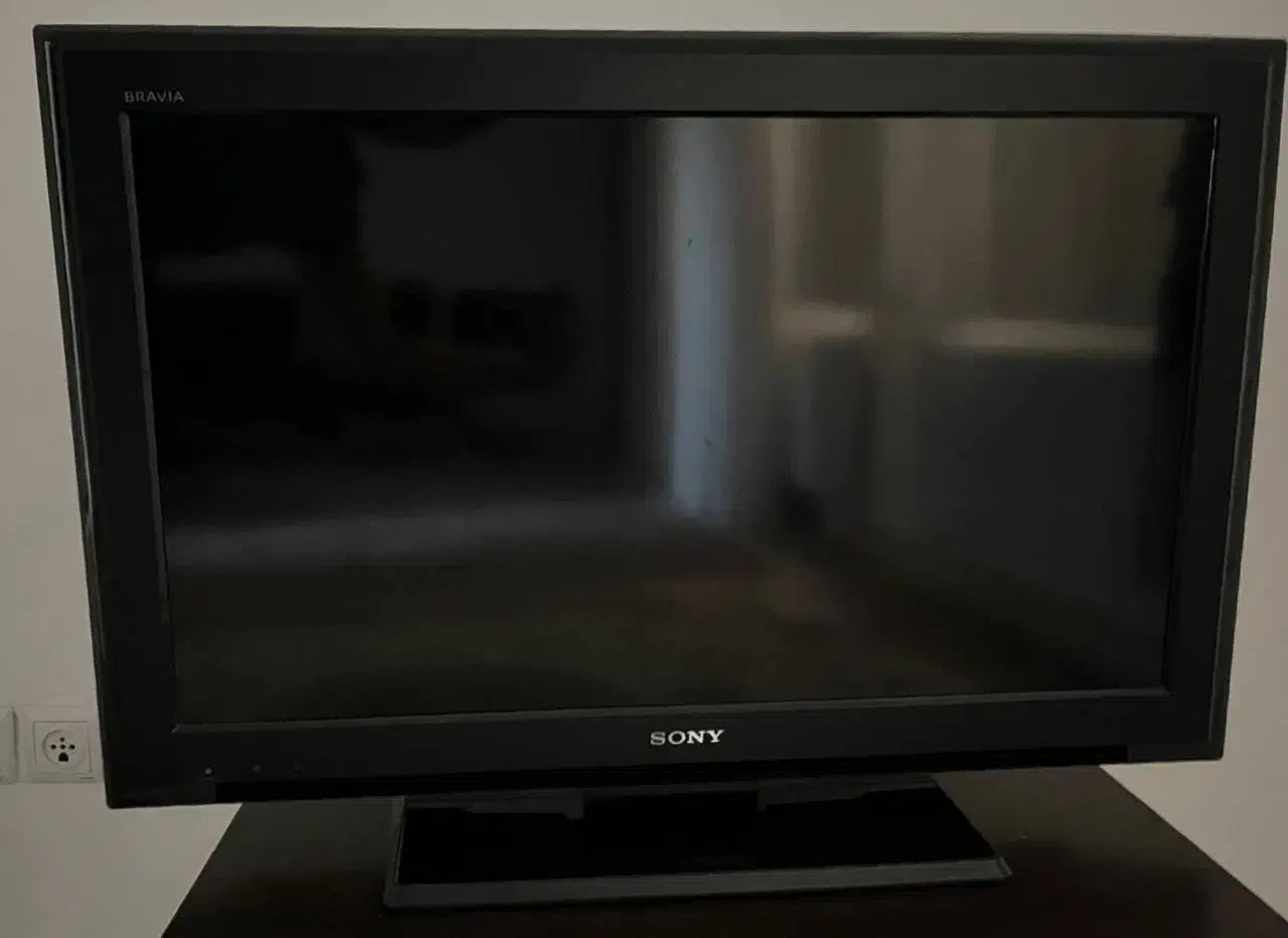 تلویزیون سونی۳۲|تلویزیون و پروژکتور|ساوه, |دیوار