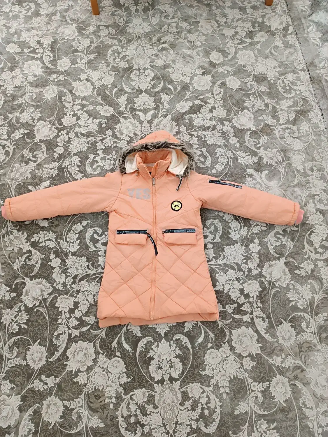 کاپشن و شلوار لی نو|کفش و لباس بچه|اندیشه, شهرک کوثر|دیوار