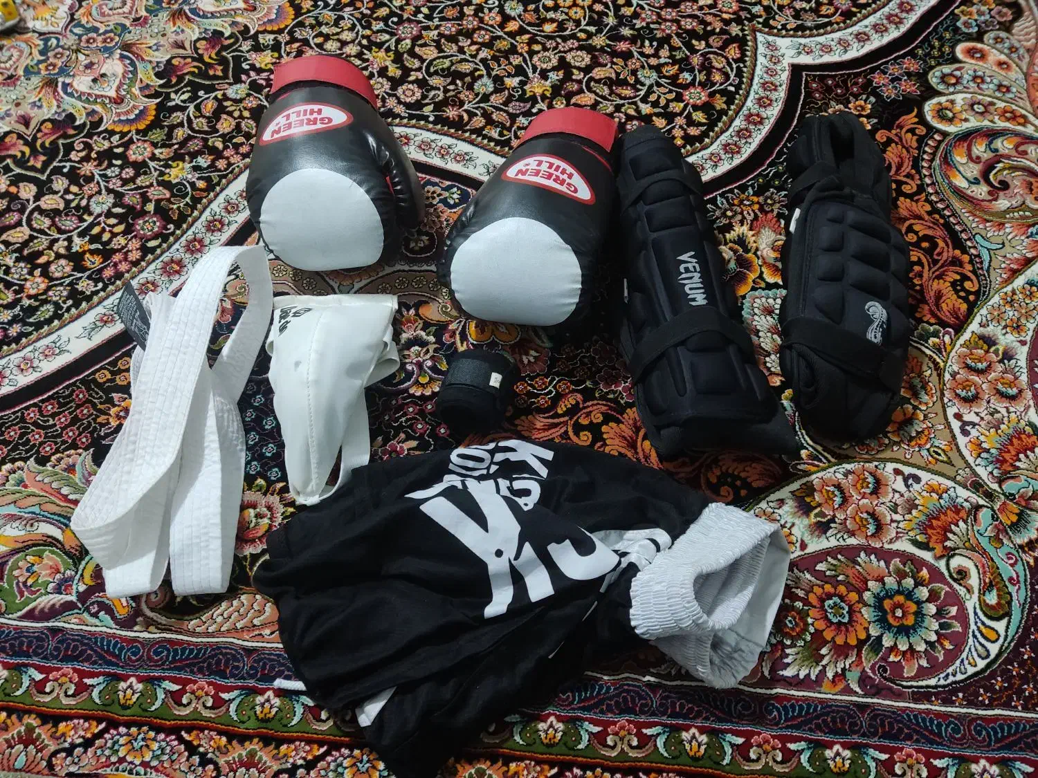 وسایلای بوکس بفروش میرسد|تجهیزات ورزشی|شیراز, منطقه هوایی شهید دوران|دیوار