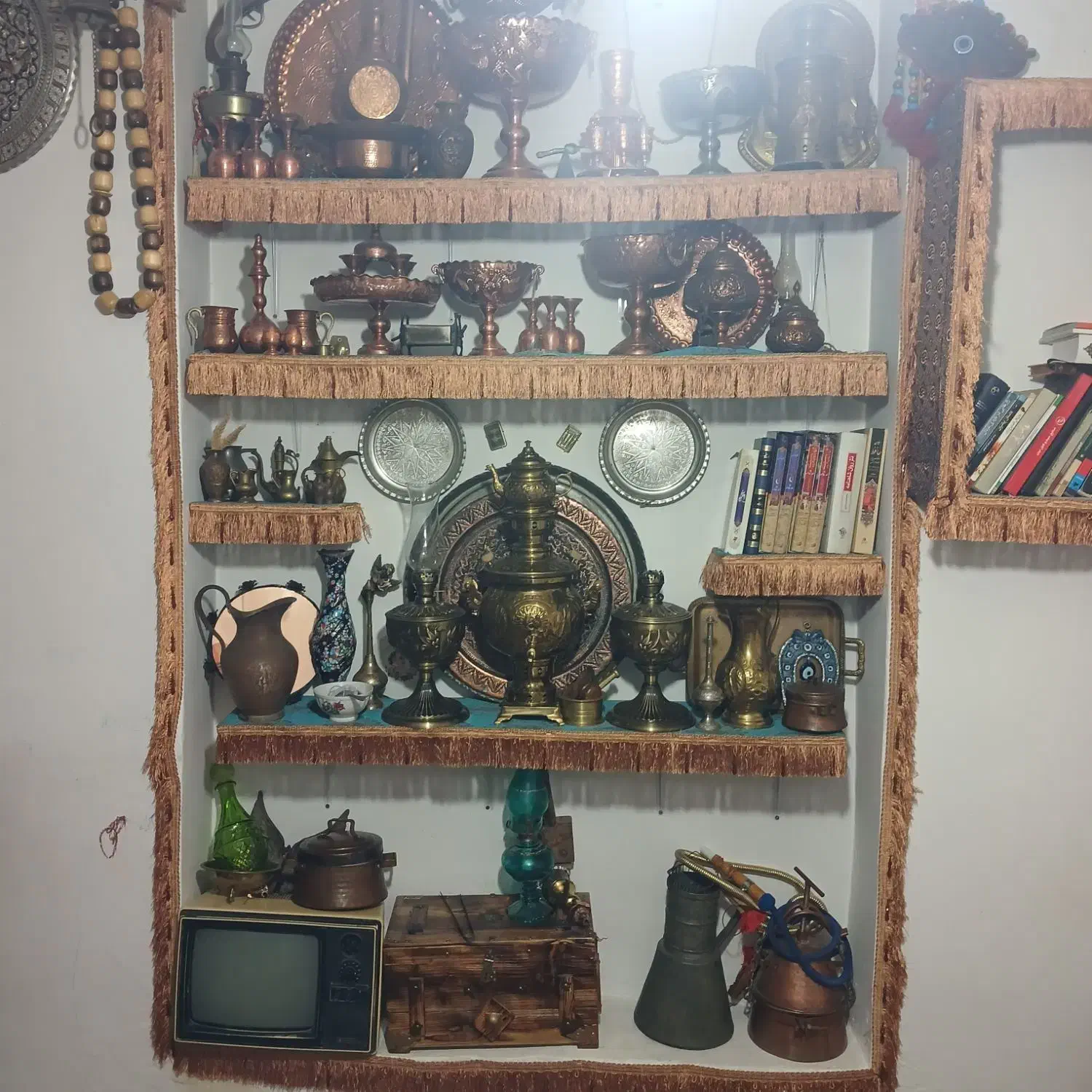 کلکسیون و تزئینات|کلکسیون اشیاء عتیقه|دماوند, دماوند|دیوار