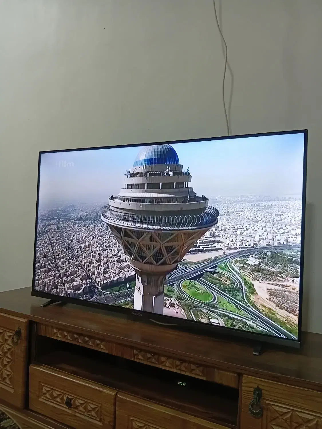 تلویزیون ۴۳ اینج|تلویزیون و پروژکتور|گناباد, |دیوار