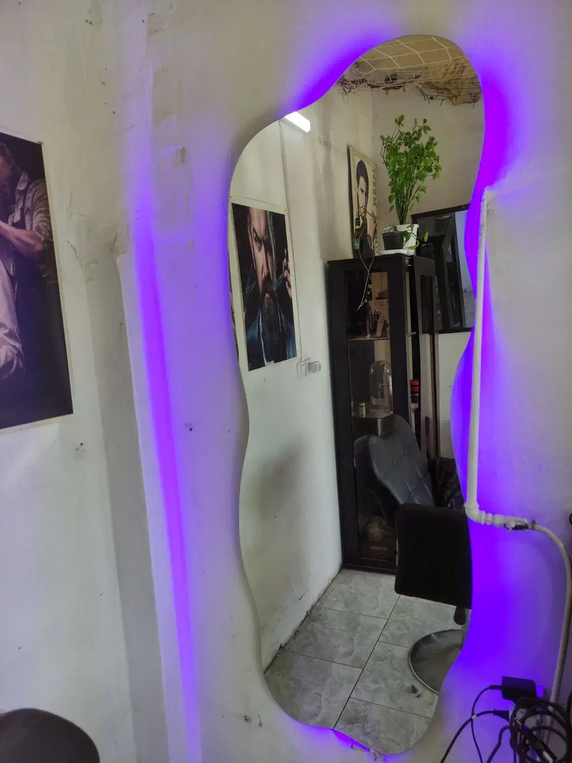 آیینهدر حد|آینه|سبزوار, شهدا|دیوار