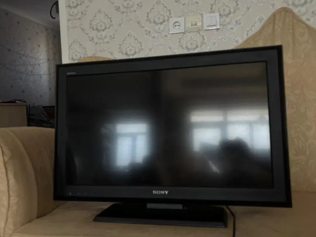 ۳۲ اینج فول اچ دی سونی|تلویزیون و پروژکتور|همدان, |دیوار