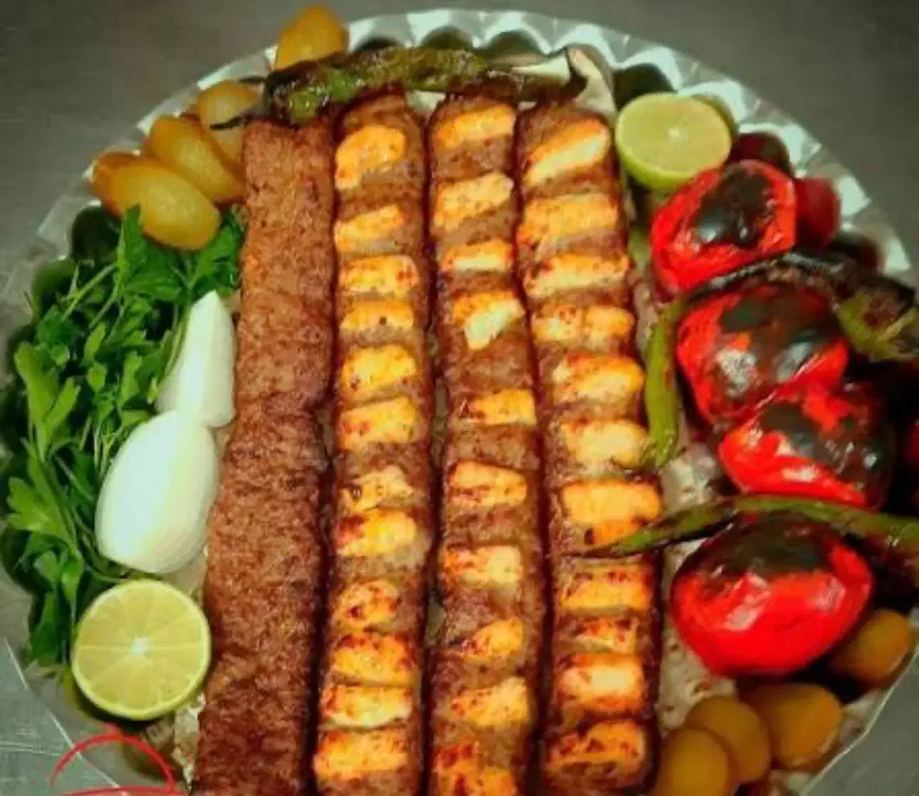 انواع غذاباکیفیت آماده قراردباشرکتهاومراسمات شما|خوردنی و آشامیدنی|بندر امام خمینی, |دیوار