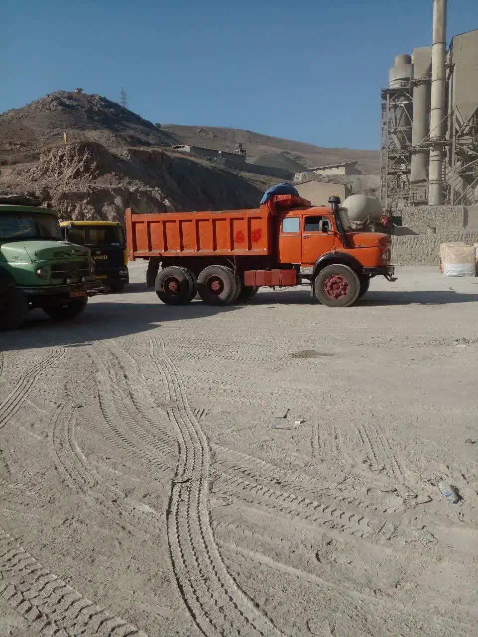 مایلر۶۲ کارت کمپرس|خودرو سنگین|رودسر, |دیوار