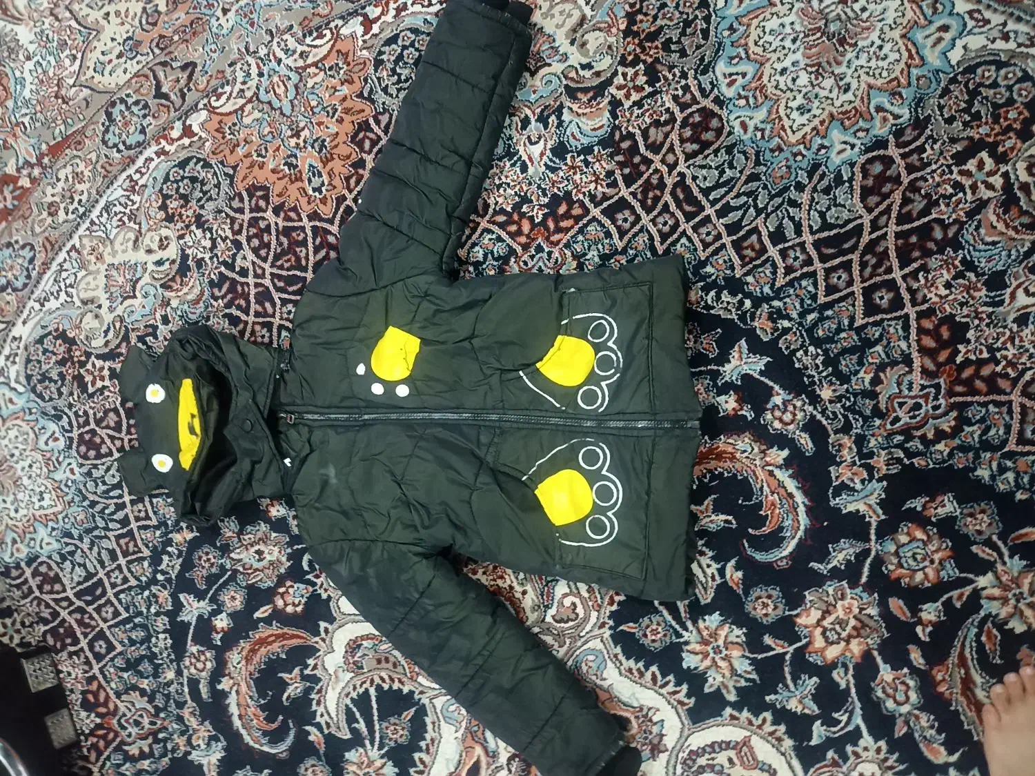 کاپشن|کفش و لباس بچه|مرودشت, کوشک|دیوار