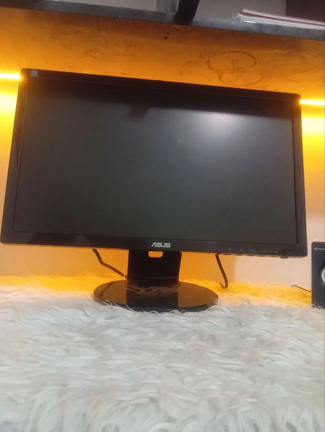 کامپیوتر|رایانه رومیزی|چهارباغ, |دیوار