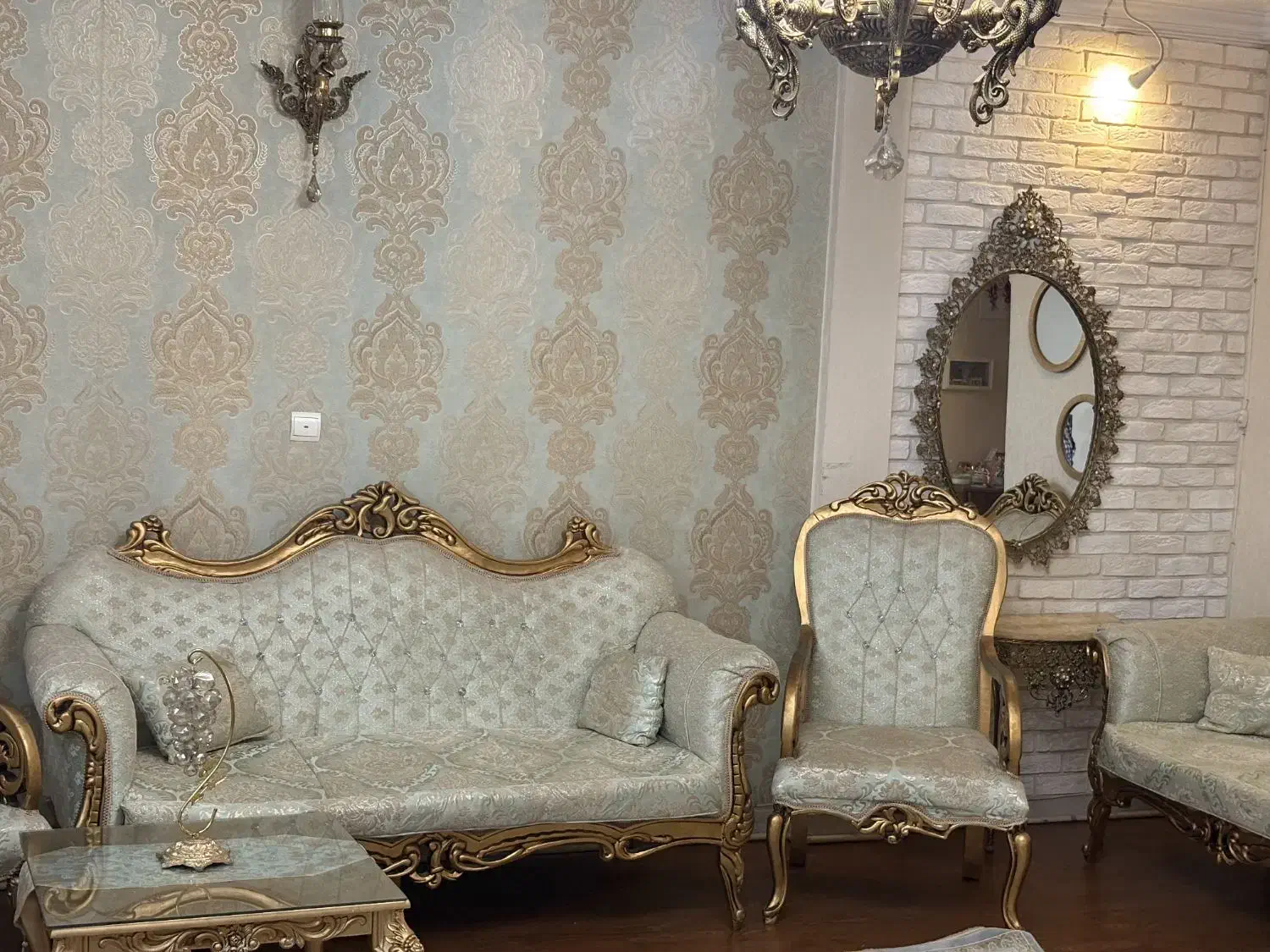 مبل سلطنتی ۷نفره با پارچه ترک دیور|مبلمان خانگی و میز عسلی|تهران, دهم فروردین|دیوار