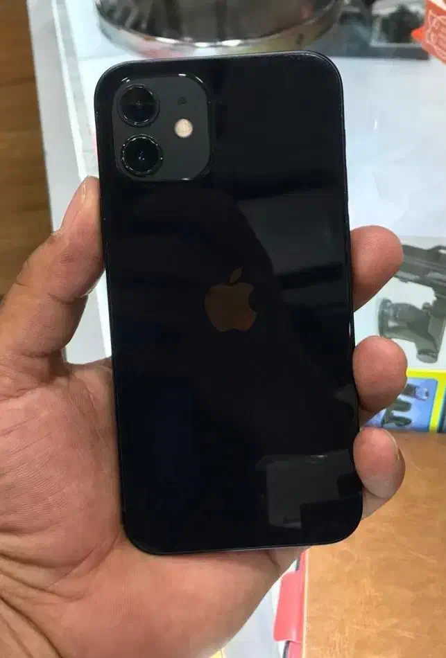 12نرمال باتری۹۰ بدون تعویضی گوشی بشرط|موبایل|کرمان, |دیوار